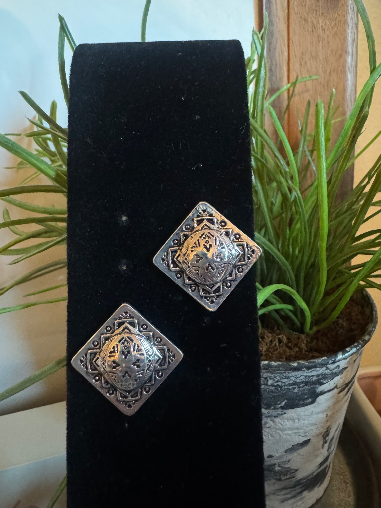 The azteca earrings