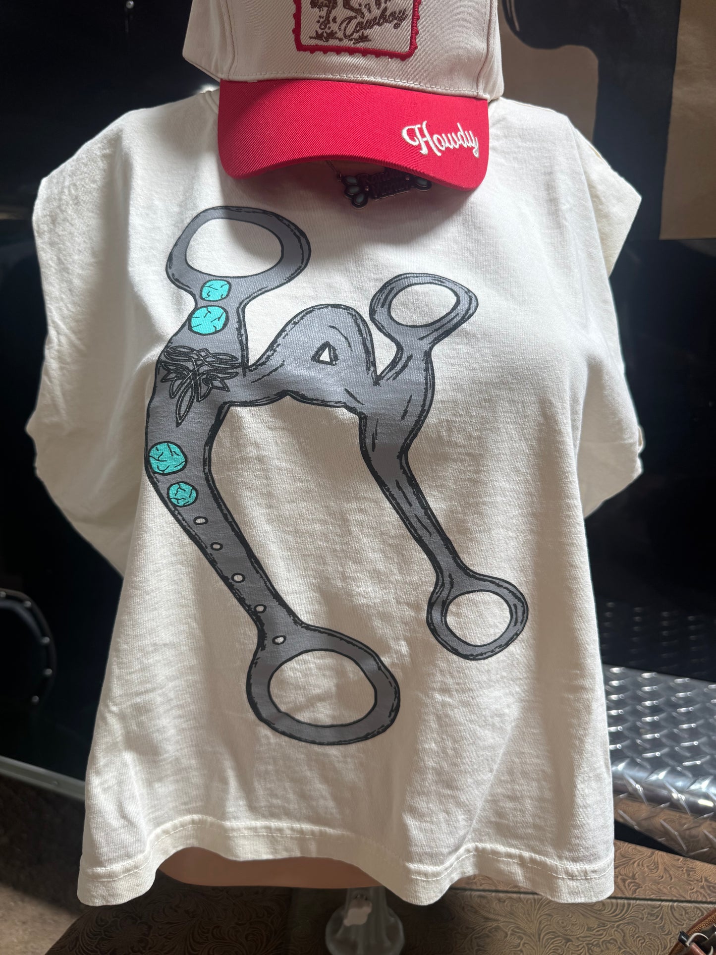 Horse chompin Bit Tank